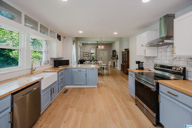 1723 MORGAN STREET, Leeds, AL 35094