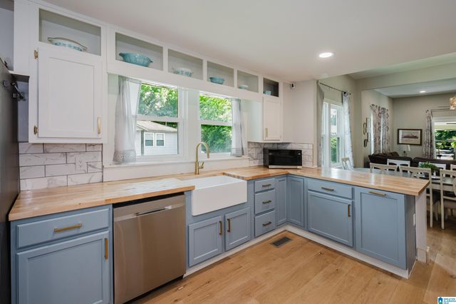 1723 MORGAN STREET, Leeds, AL 35094