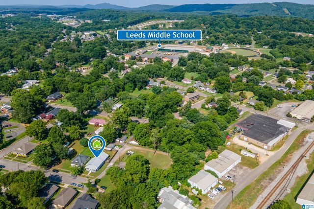 1723 MORGAN STREET, Leeds, AL 35094