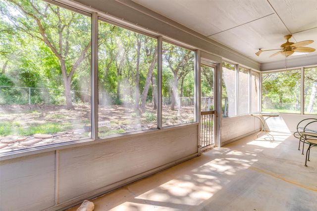 215 W Bethesda Road, Burleson, TX 76028