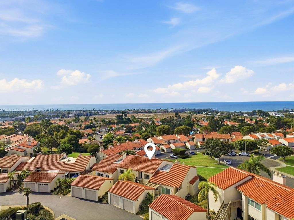 909 Caminito Madrigal B, Carlsbad, CA 92011