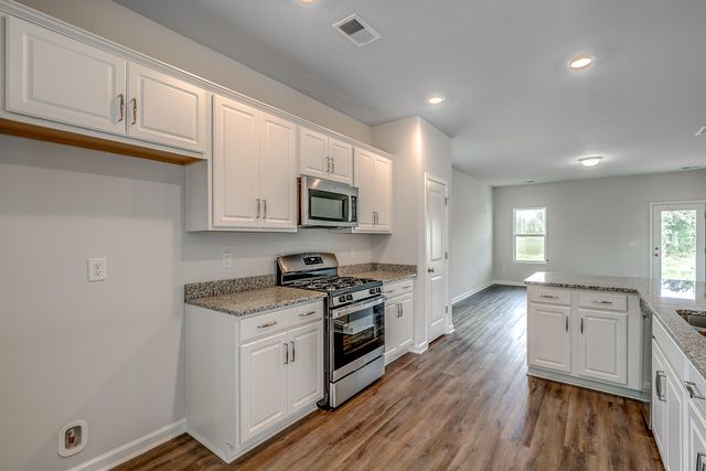 274 Clarabelle Lane, Summerville, SC 29483