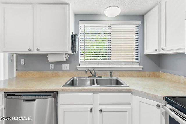 5400 LA MOYA Avenue 30, Jacksonville, FL 32210