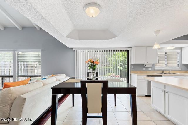 5400 LA MOYA Avenue 30, Jacksonville, FL 32210