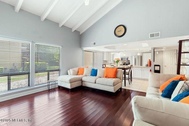 5400 LA MOYA Avenue 30, Jacksonville, FL 32210