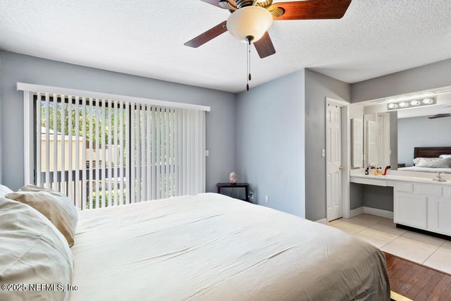 5400 LA MOYA Avenue 30, Jacksonville, FL 32210