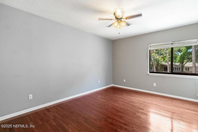 5400 LA MOYA Avenue 30, Jacksonville, FL 32210