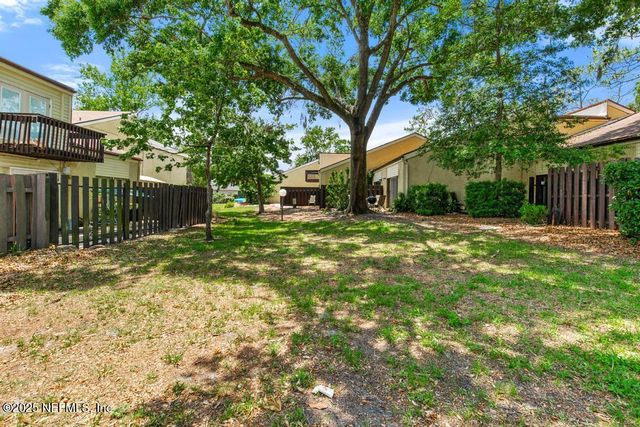 5400 LA MOYA Avenue 30, Jacksonville, FL 32210