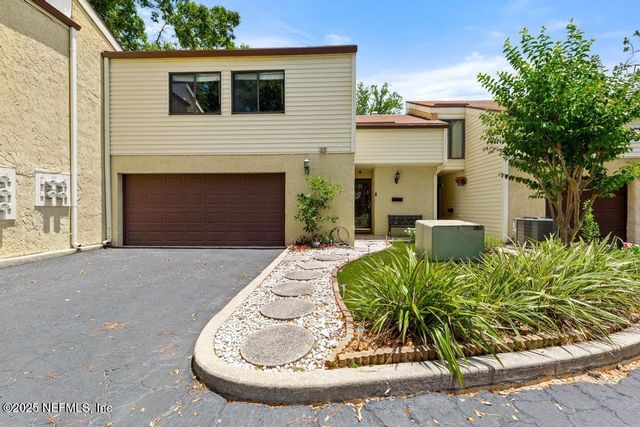 5400 LA MOYA Avenue 30, Jacksonville, FL 32210