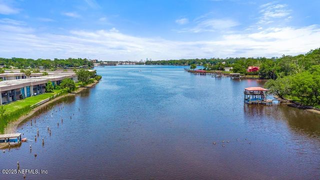 5400 LA MOYA Avenue 30, Jacksonville, FL 32210