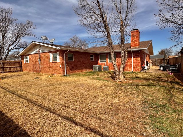 1720 Canyon Street, Plainview, TX 79072