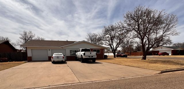1720 Canyon Street, Plainview, TX 79072