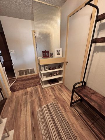 1720 Canyon Street, Plainview, TX 79072