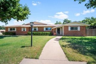 1720 Canyon Street, Plainview, TX 79072