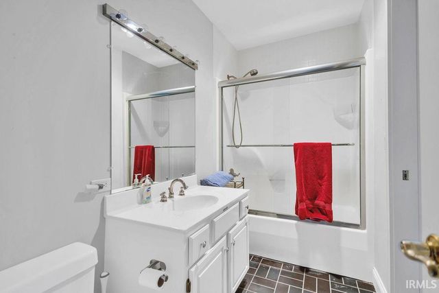 3434 S Ashwood Drive, Bloomington, IN 47401