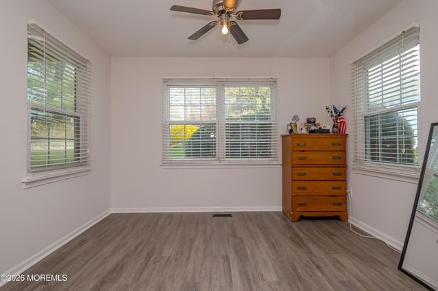 304 Buckingham Circle, Middletown, NJ 07748