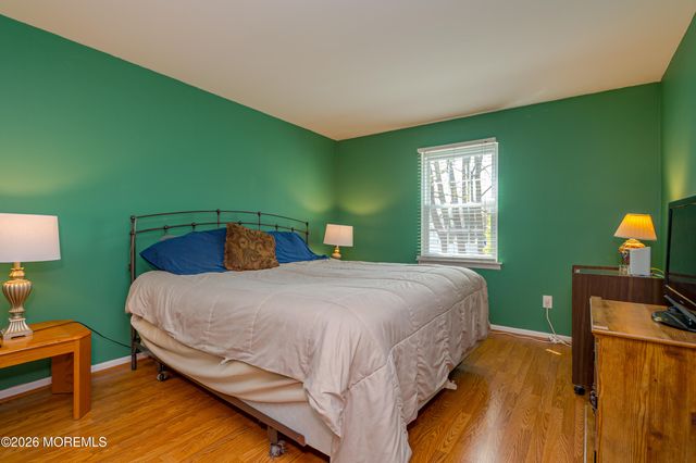 304 Buckingham Circle, Middletown, NJ 07748