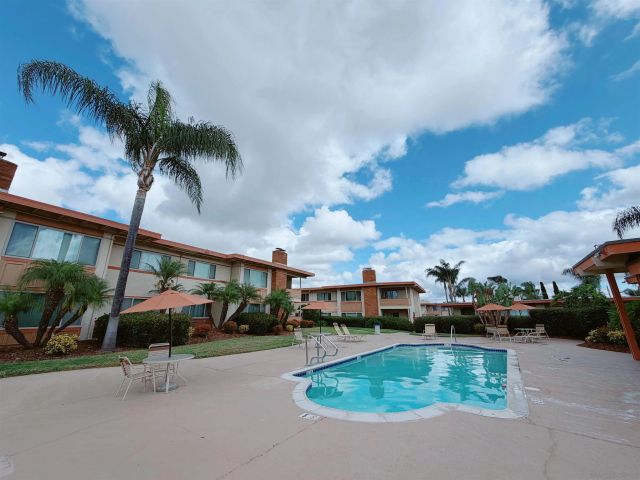 6832 Hyde Park Drive Unit E Unit E, San Diego, CA 92119