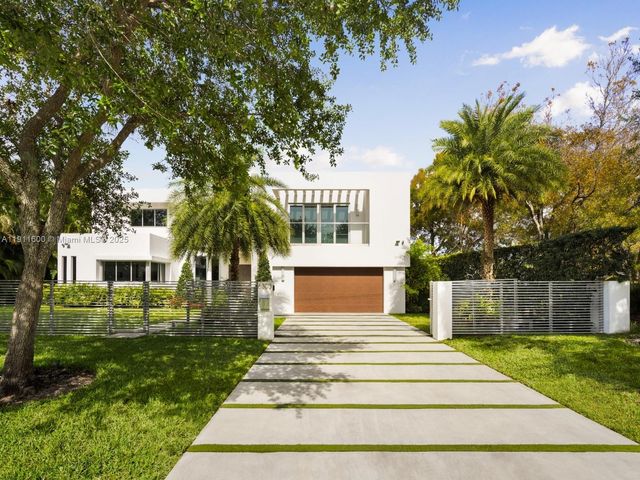 6300 Caballero Blvd, Coral Gables, FL 33146