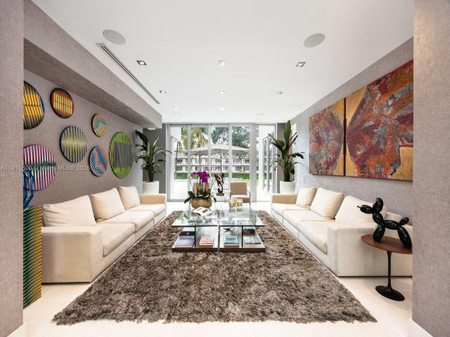 6300 Caballero Blvd, Coral Gables, FL 33146