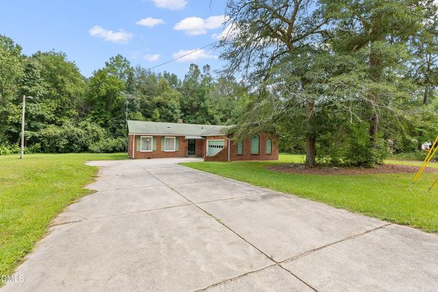 444 Thanksgiving Fire Road, Selma, NC 27576