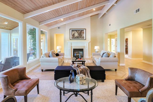 16500 Rd 152, Tulare, CA 93274