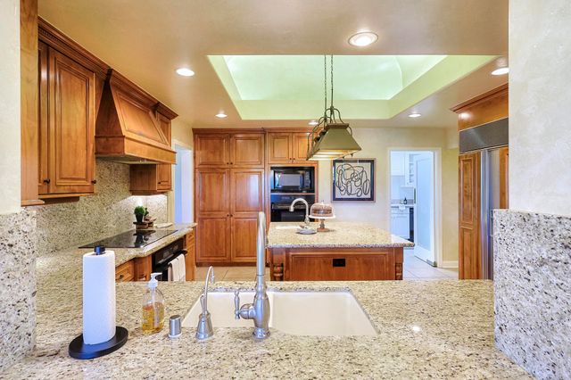 16500 Rd 152, Tulare, CA 93274