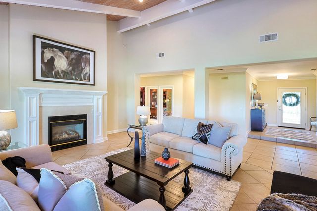 16500 Rd 152, Tulare, CA 93274