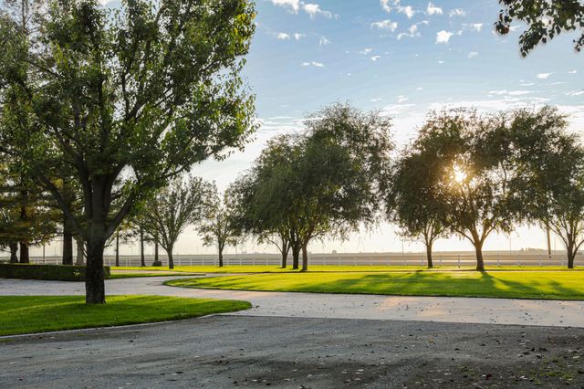 16500 Rd 152, Tulare, CA 93274