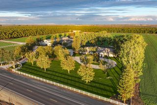 16500 Rd 152, Tulare, CA 93274