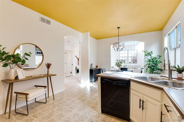 800 Gateway Park Lane, Berthoud, CO 80513