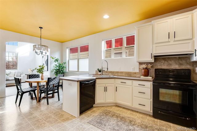 800 Gateway Park Lane, Berthoud, CO 80513