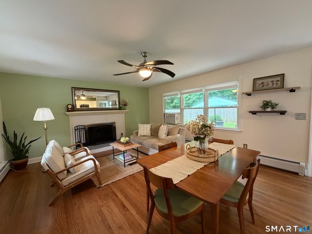 11 Hall Passway, Danbury, CT 06811