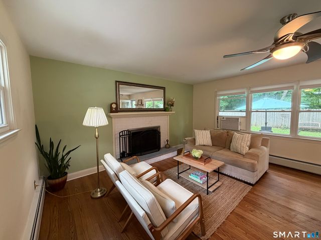 11 Hall Passway, Danbury, CT 06811