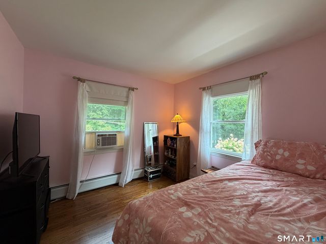 11 Hall Passway, Danbury, CT 06811