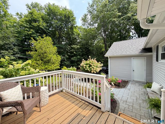 11 Hall Passway, Danbury, CT 06811