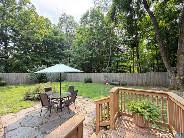 11 Hall Passway, Danbury, CT 06811