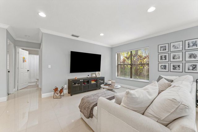 4475 Carambola Circle S 27328, Coconut Creek, FL 33066