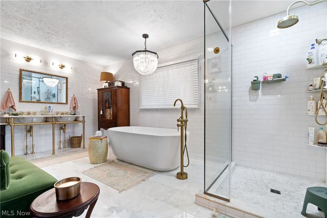 5642 Grand Place, Willoughby, OH 44094