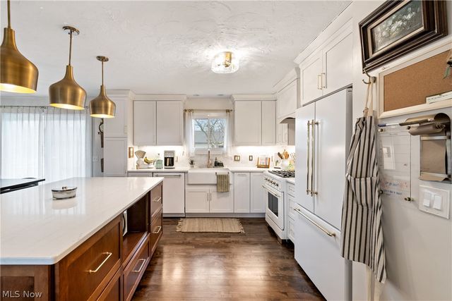 5642 Grand Place, Willoughby, OH 44094