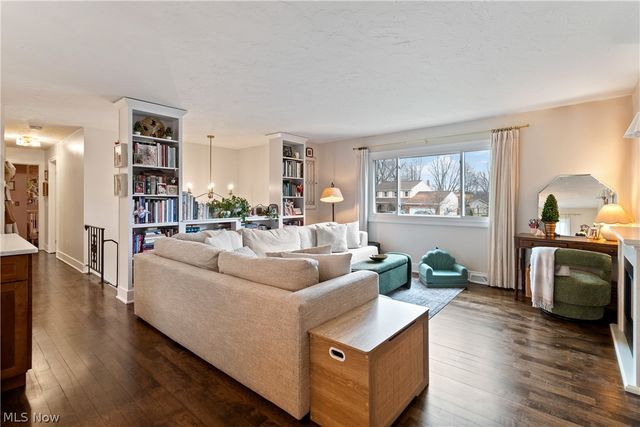 5642 Grand Place, Willoughby, OH 44094