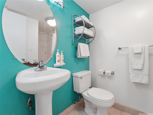 444 Kanekapolei Street 600, Honolulu, HI 96815