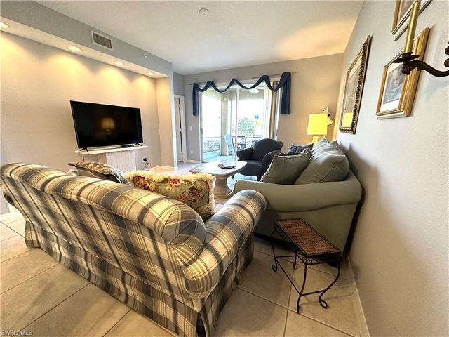 6670 Huntington Lakes CIR 103, Naples, FL 34119