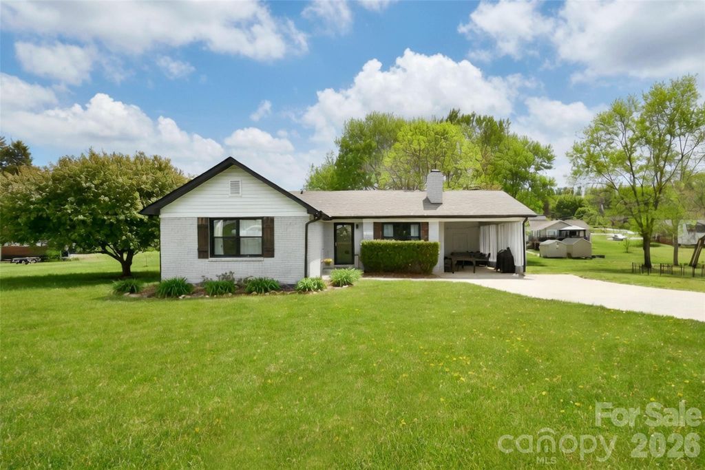 1061 Rembrandt Drive SW, Concord, NC 28027