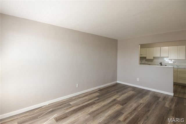 4770 Kings Drive G, St Louis, MO 63116