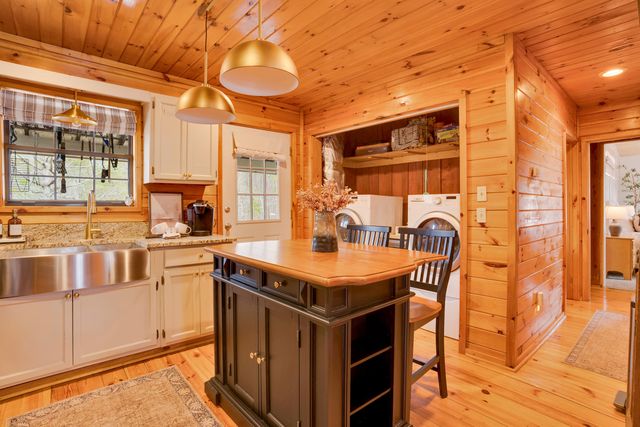 562 Lakeview Drive, Rising Fawn, GA 30738