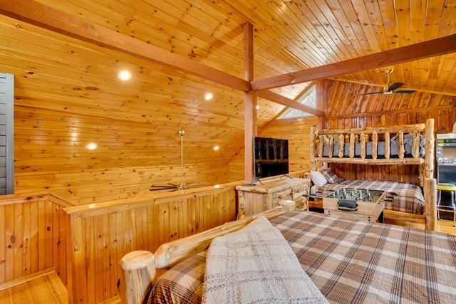 562 Lakeview Drive, Rising Fawn, GA 30738