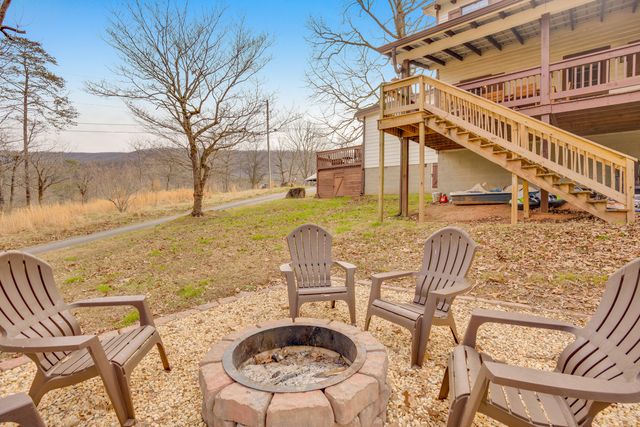 562 Lakeview Drive, Rising Fawn, GA 30738