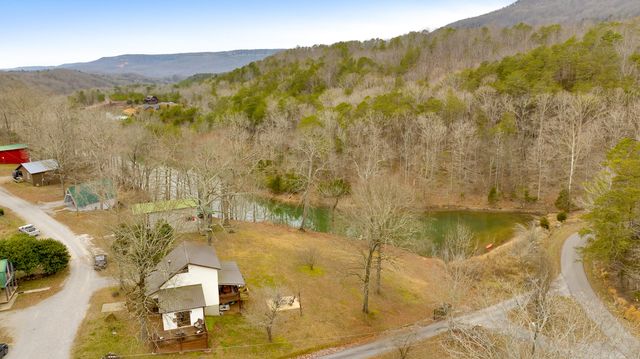 562 Lakeview Drive, Rising Fawn, GA 30738