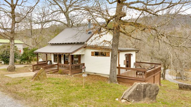 562 Lakeview Drive, Rising Fawn, GA 30738